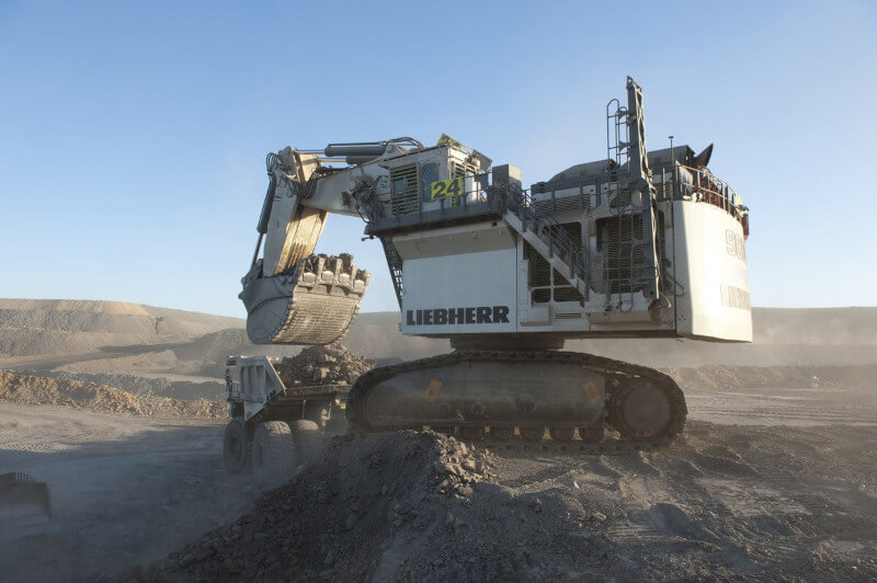 LIEBHERR R9800 escavatore ruspa più grande al mondo